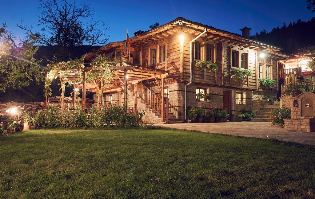 Yovina House Zseravna Kültér fotó